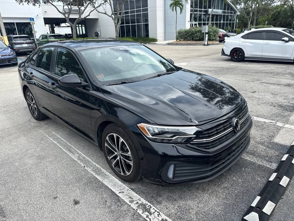 Certified 2024 Volkswagen Jetta Sport FWD image 1