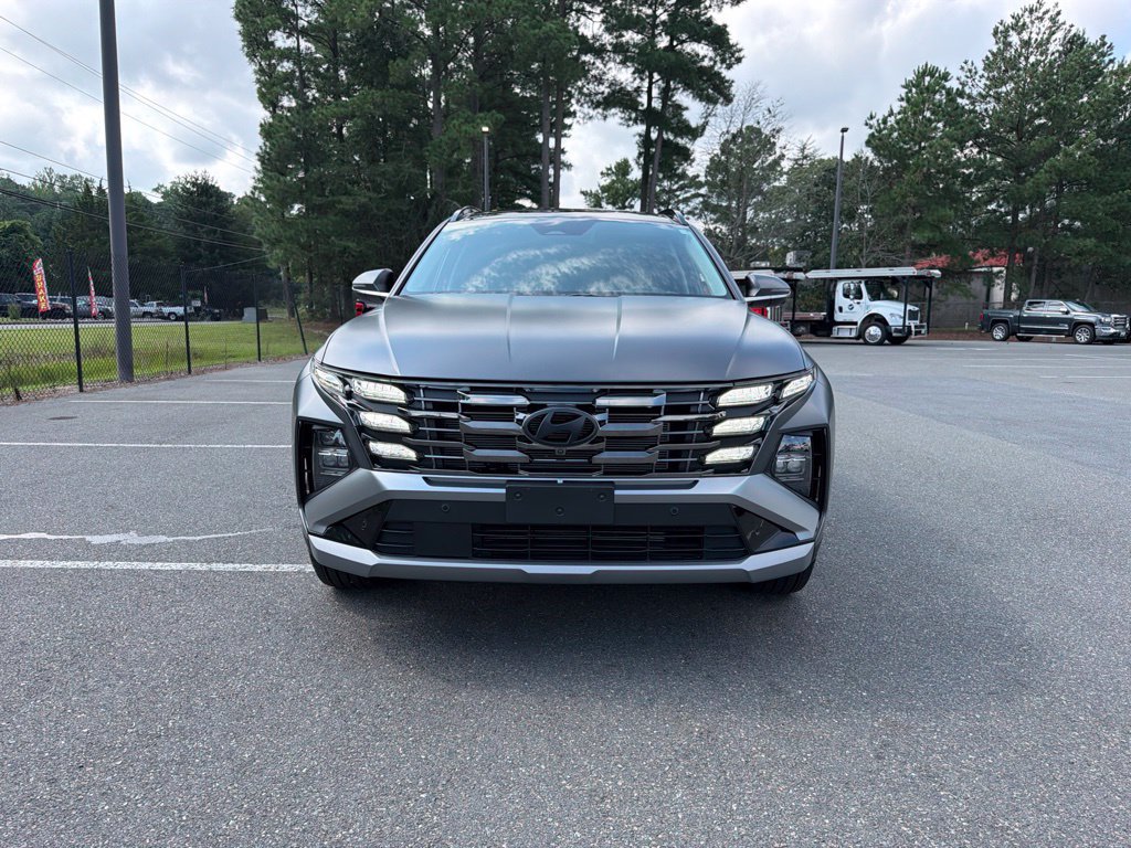 Used 2025 Hyundai Tucson Limited AWD/4WD image 3