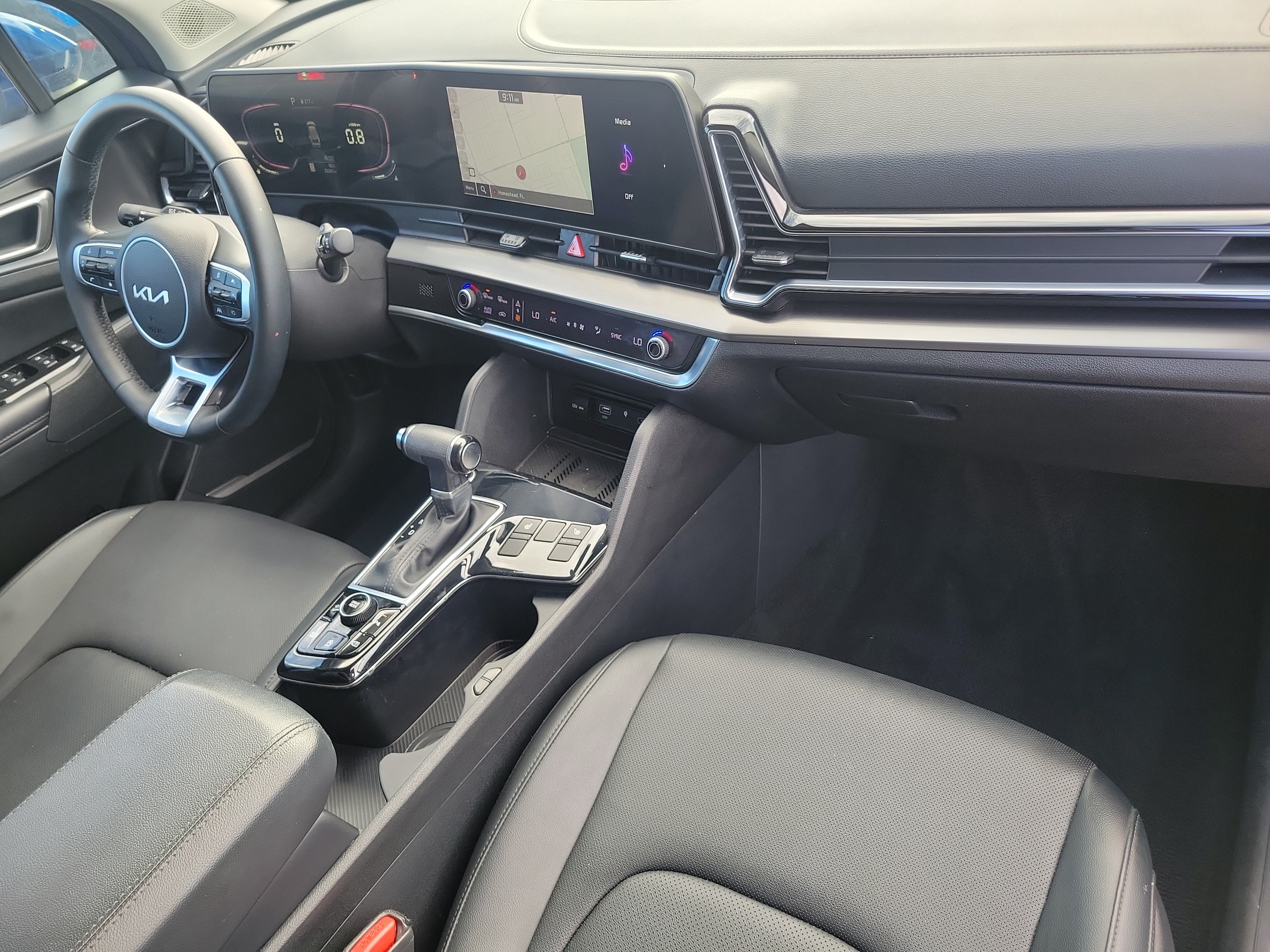 Used 2023 Kia Sportage EX FWD image 14