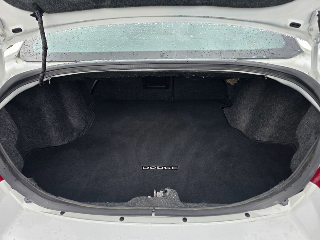 Used 2012 Dodge Avenger SXT image 22