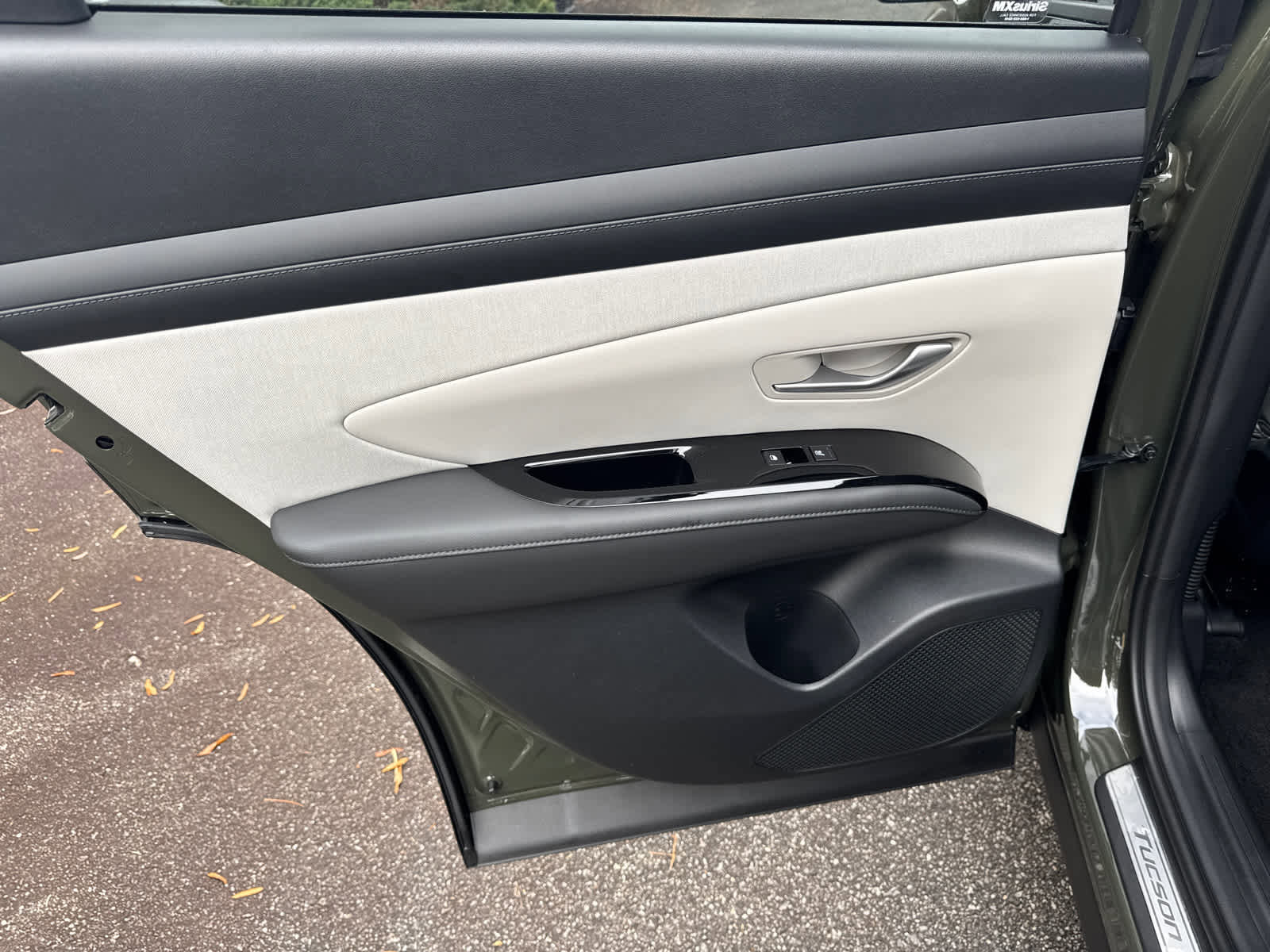 New 2026 Hyundai Tucson Limited FWD image 17