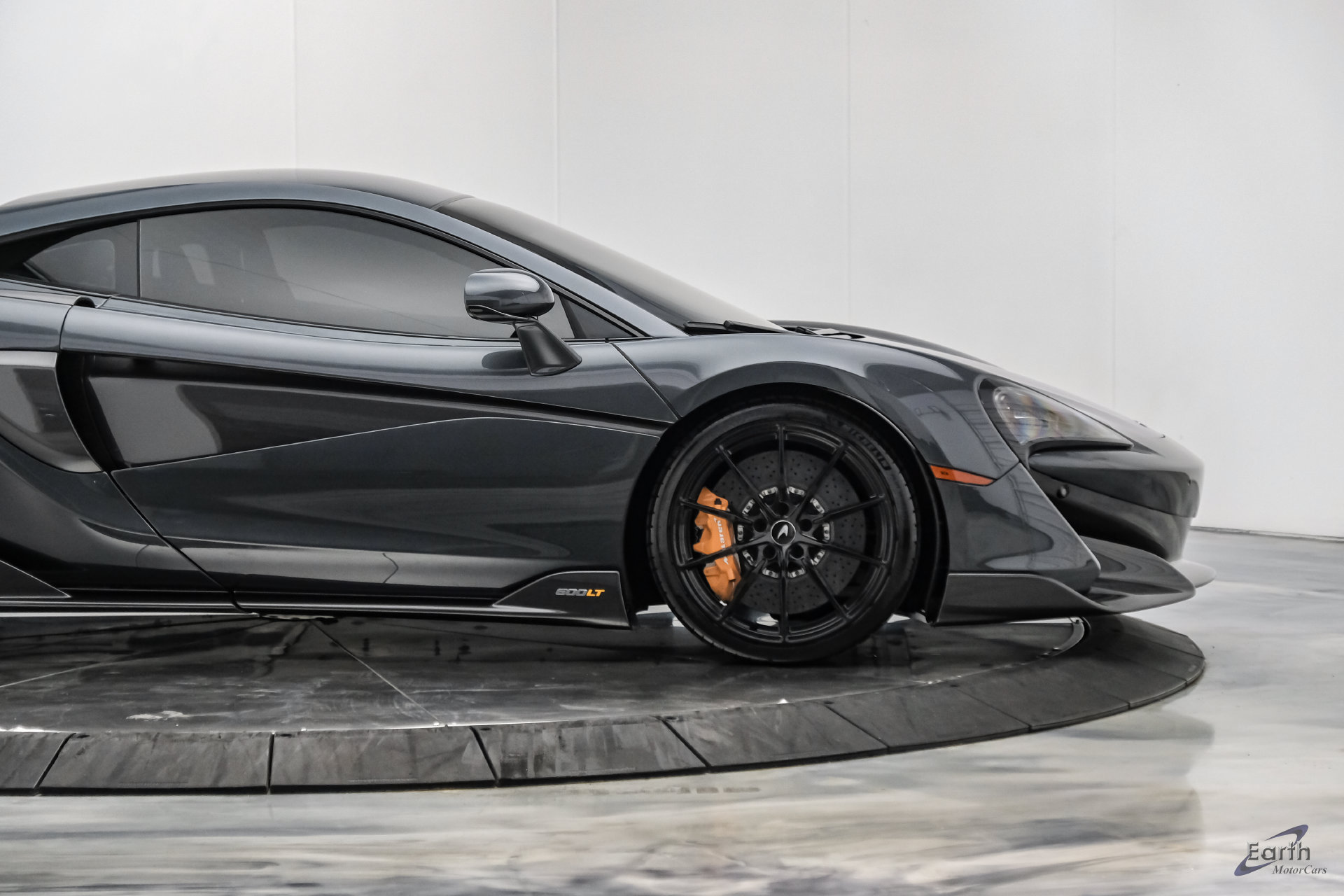 Used 2019 McLaren 600LT RWD image 30