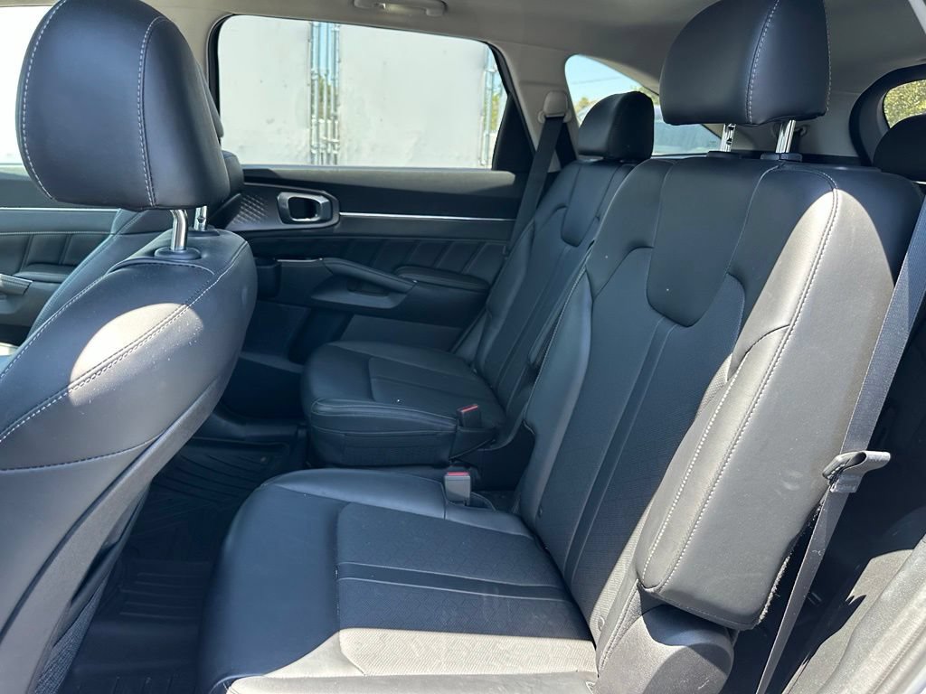 Used 2022 Kia Sorento SX AWD/4WD image 11