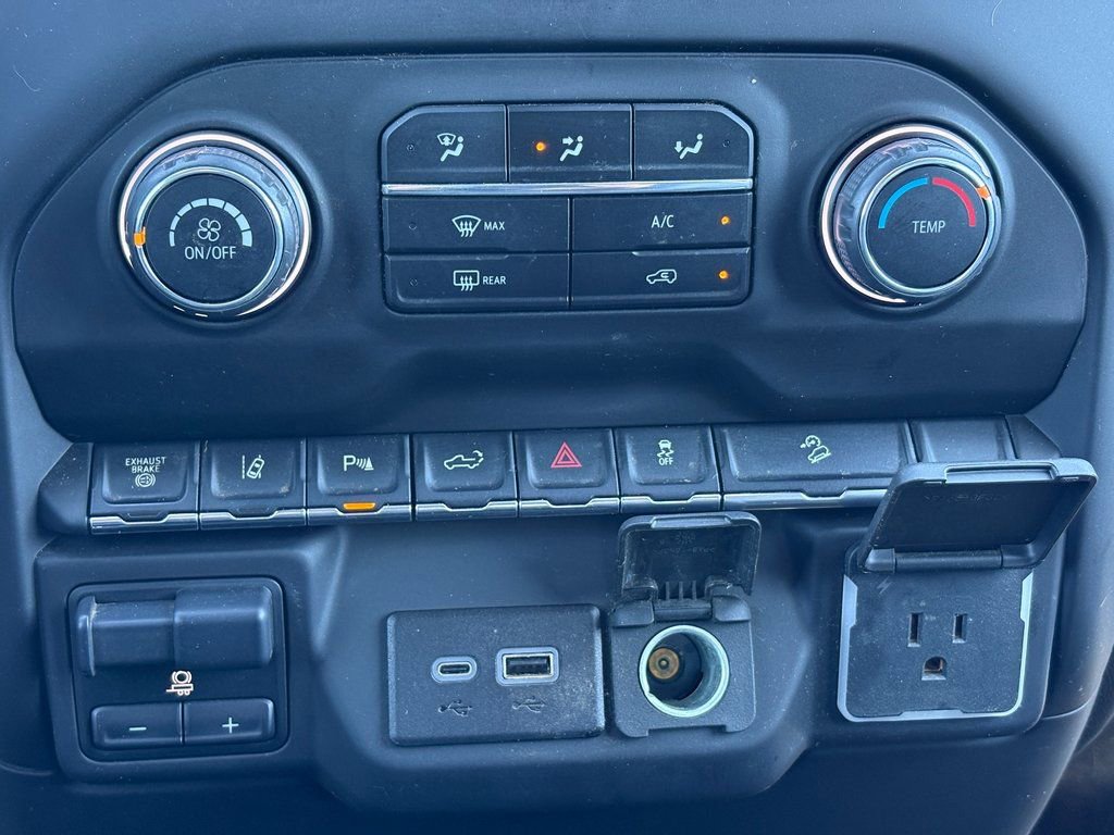 Certified 2024 Chevrolet Silverado 2500 Custom w/ Custom Value Package image 18