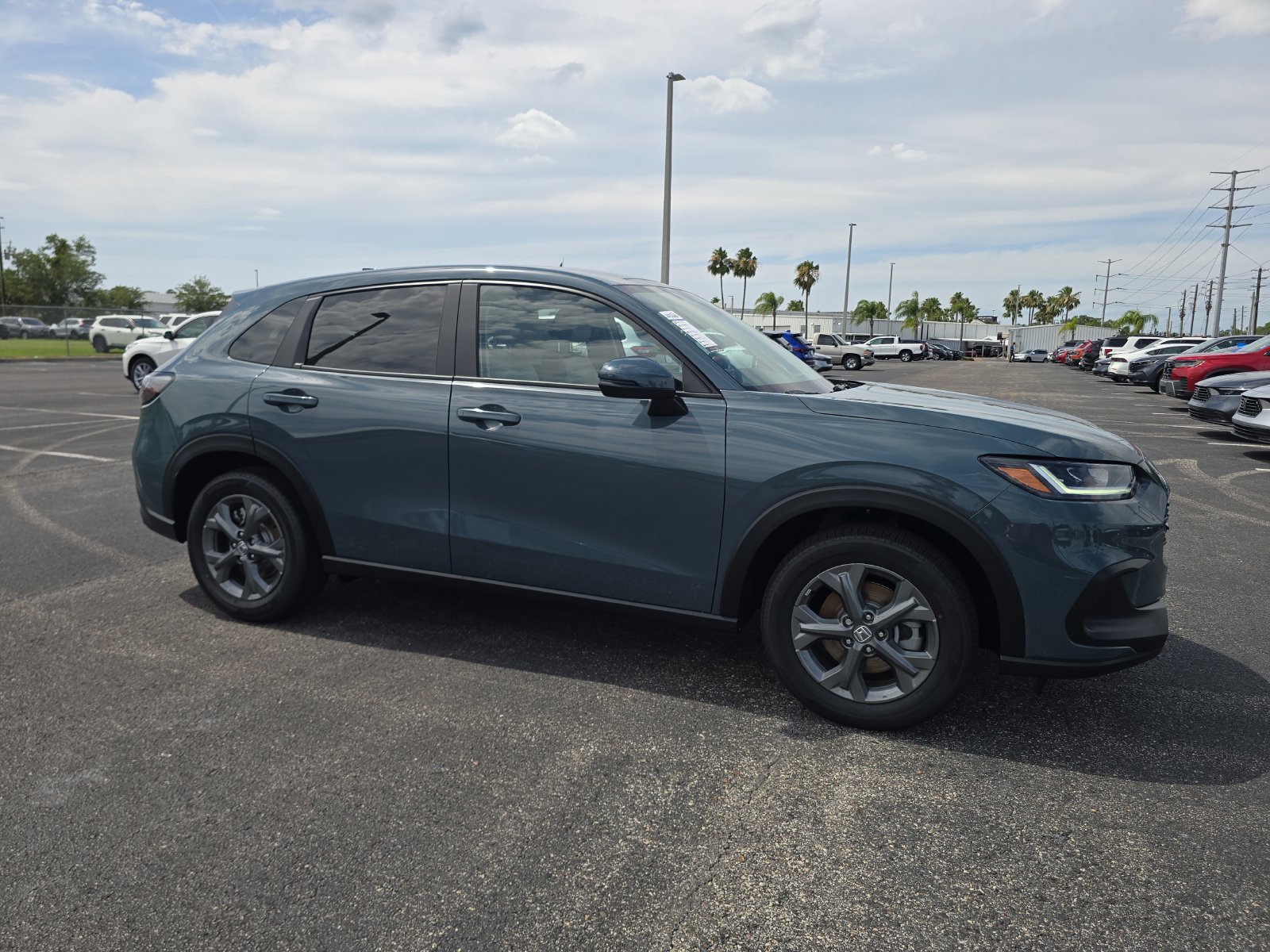 New 2027 Honda HR-V LX image 2