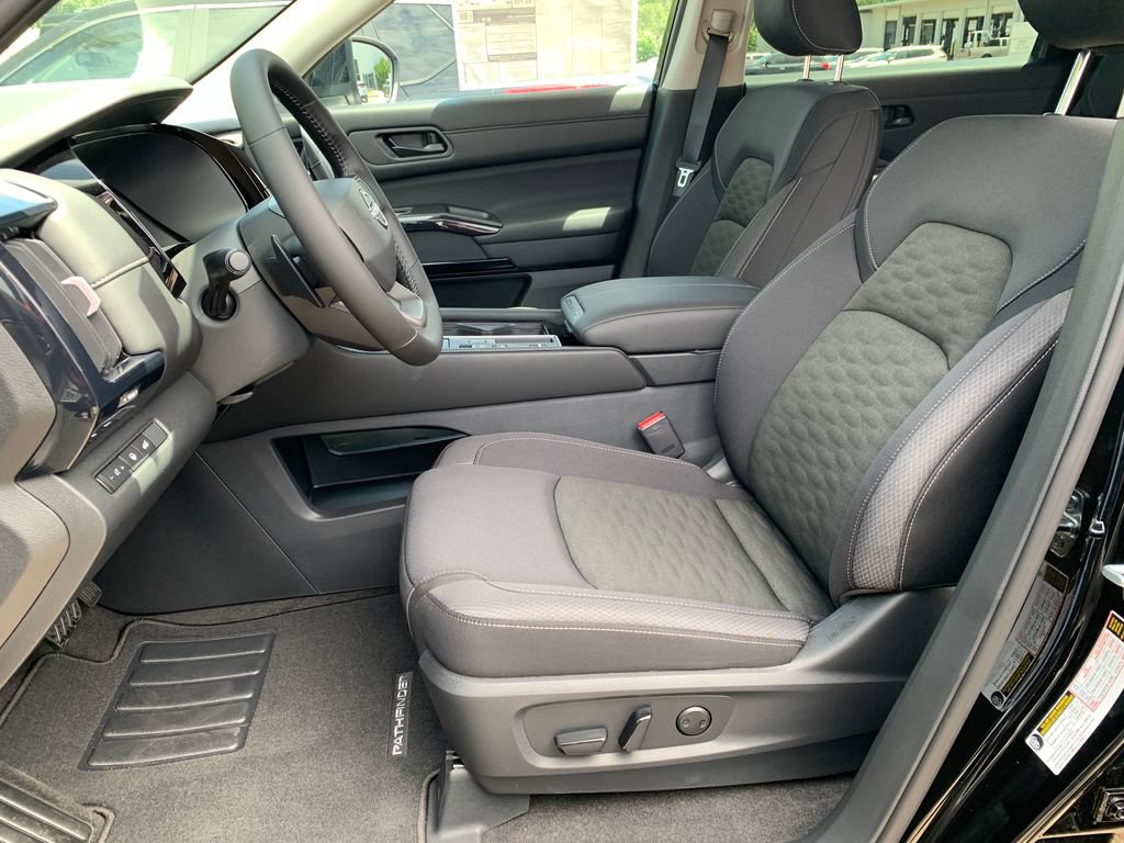 New 2026 Nissan Pathfinder SV w/ Cargo Package FWD image 11