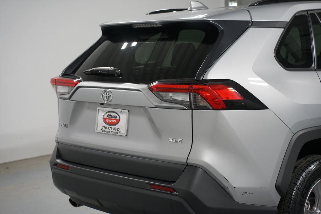 Used 2024 Toyota RAV4 XLE FWD image 9