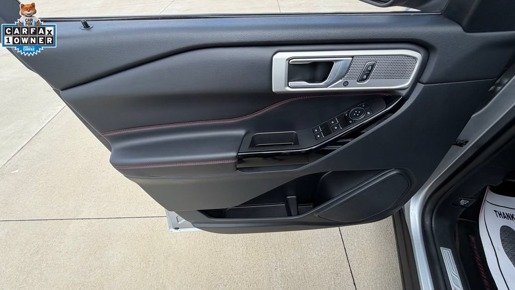 Used 2023 Ford Explorer ST-Line AWD/4WD image 23