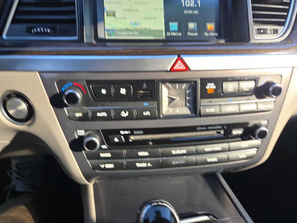 Used 2015 Hyundai Genesis 3.8 w/ Option Group 03 RWD image 31