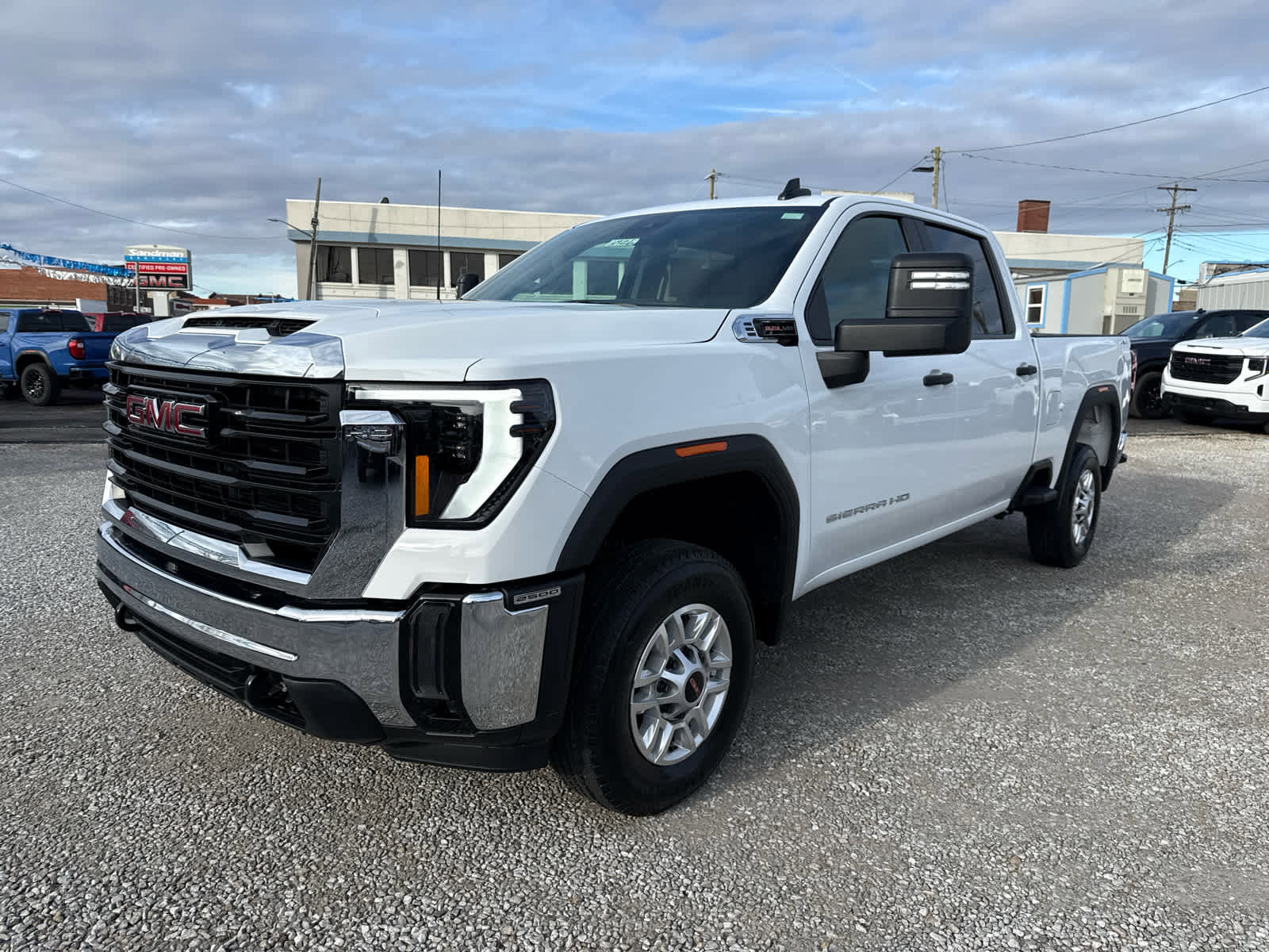 New 2026 GMC Sierra 2500 Pro w/ Convenience Package image 2