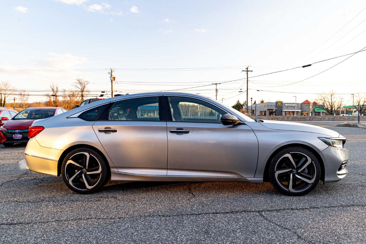Used 2018 Honda Accord Touring image 7