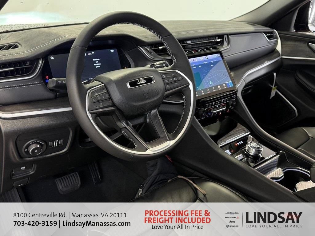 New 2025 Jeep Grand Cherokee L Limited w/ Luxury Tech Group II image 19