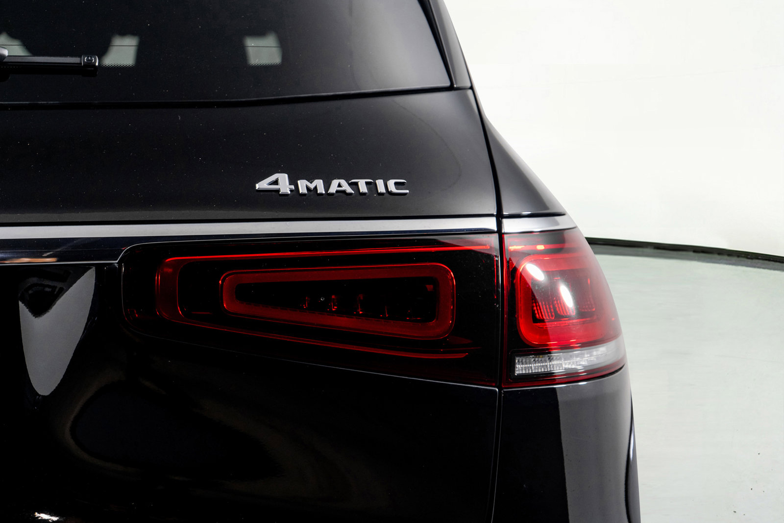 Used 2023 Mercedes-Benz GLS 580 4MATIC image 14