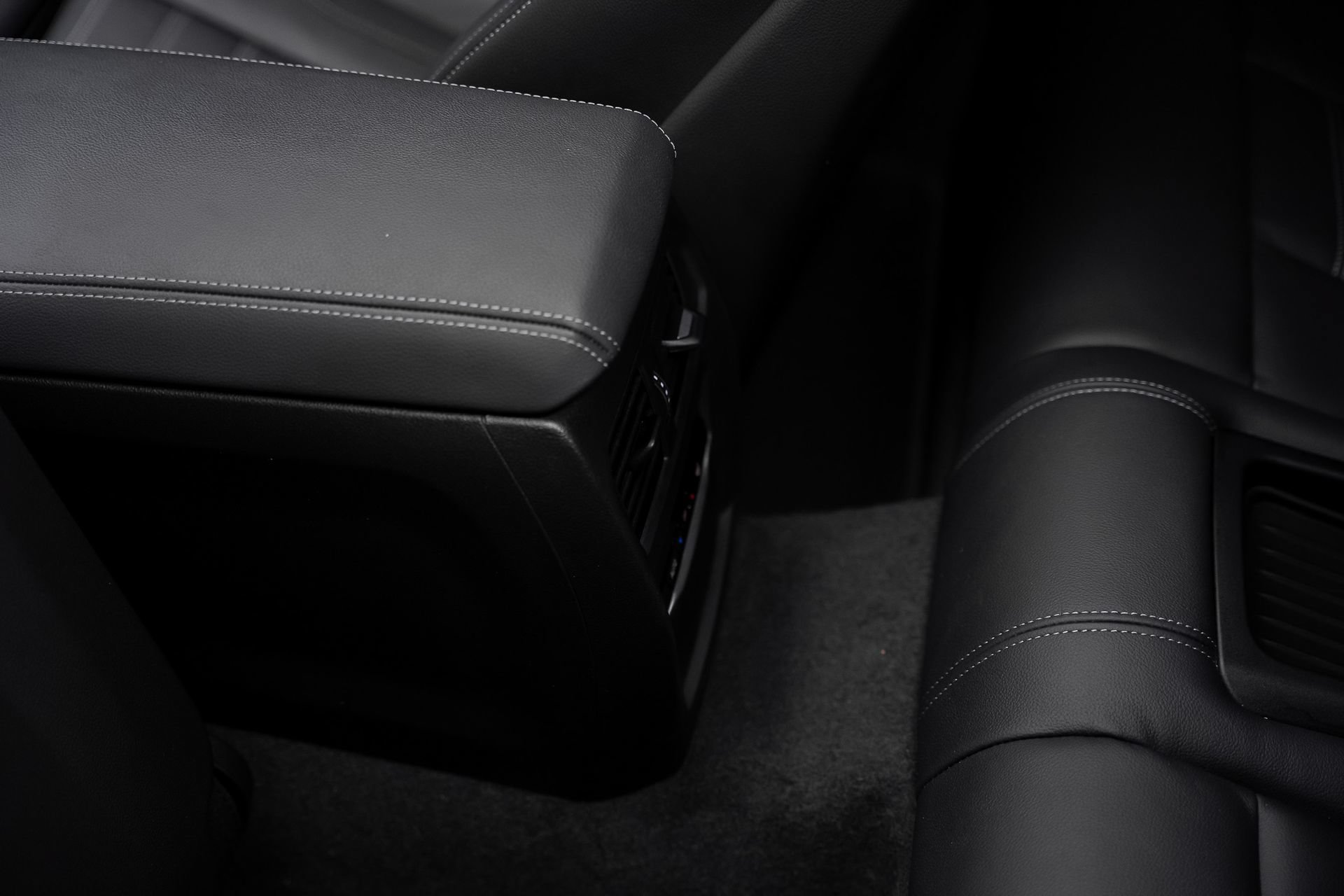 Used 2023 BMW M2 RWD image 72