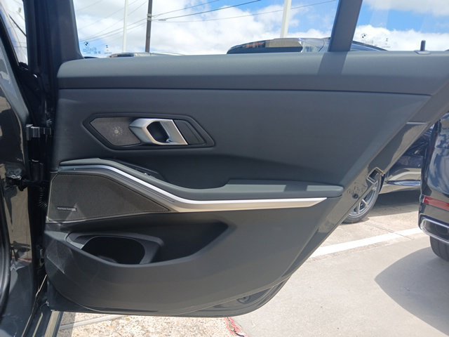 New 2026 BMW 330i Sedan w/ M Sport Package RWD image 9