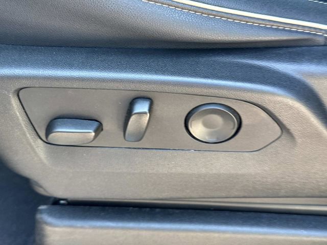 Used 2024 GMC Yukon SLT RWD image 27