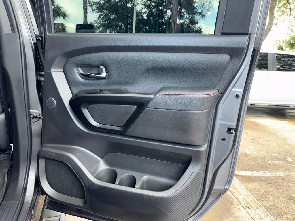 Used 2024 Nissan Titan PRO-4X AWD/4WD image 27