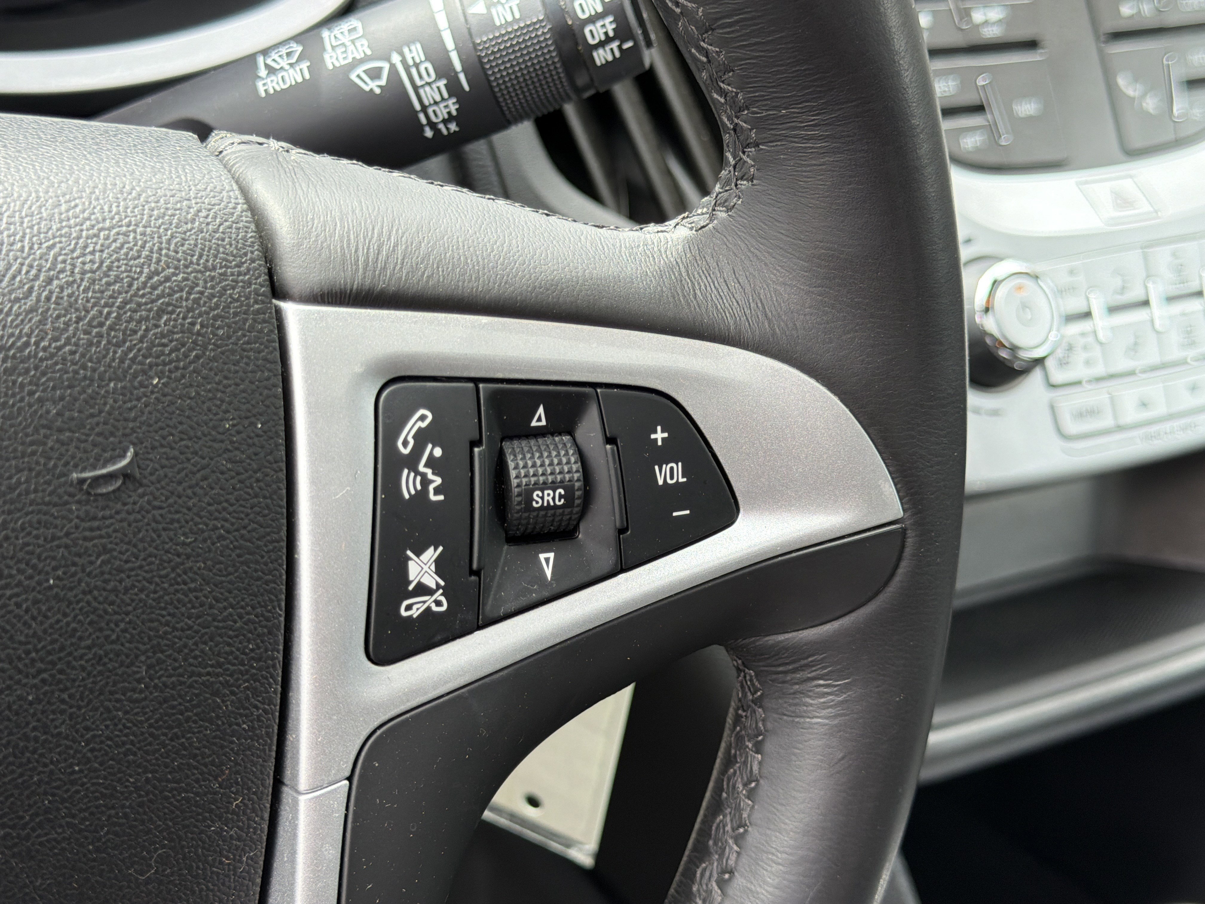 Used 2017 Chevrolet Equinox Premier w/ Enhanced Convenience Package image 26