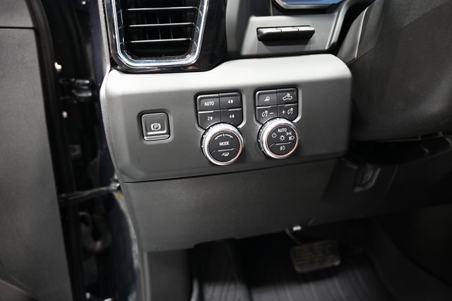 Used 2024 GMC Sierra 3500 Denali Ultimate image 34