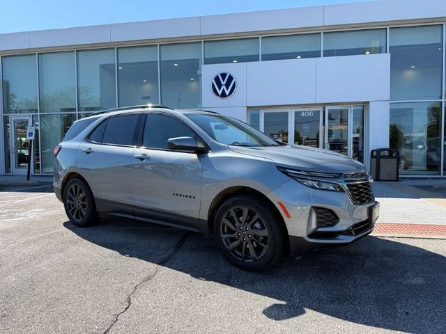 Used 2023 Chevrolet Equinox RS FWD image 1