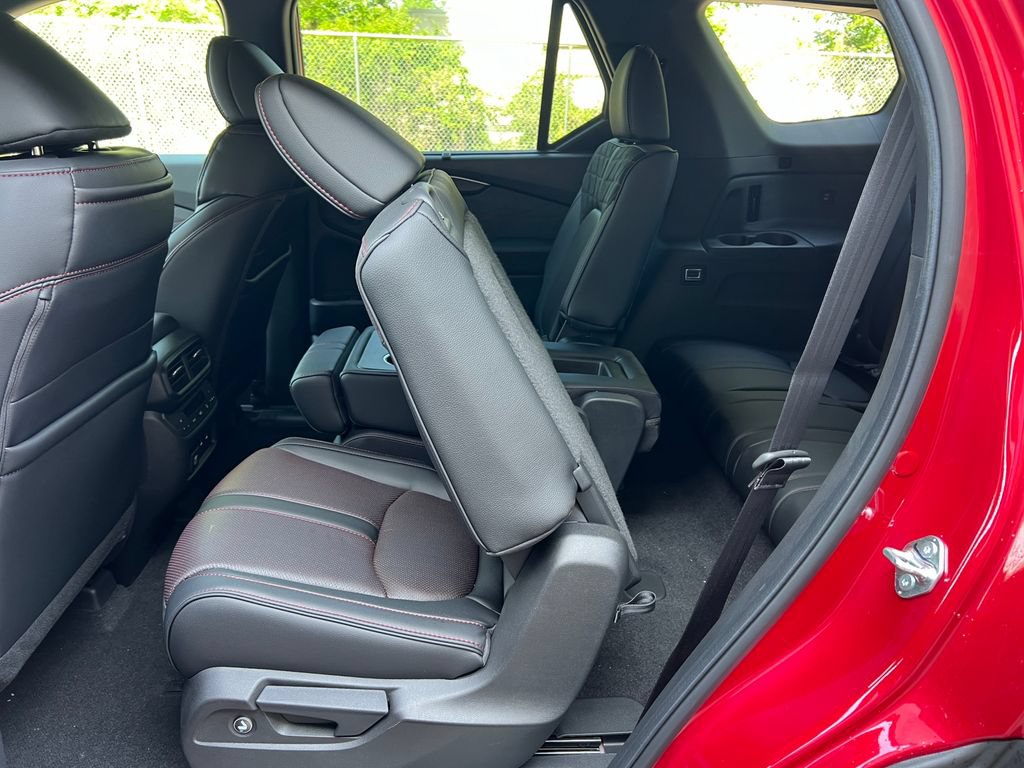 New 2026 Honda Pilot Black Edition image 6