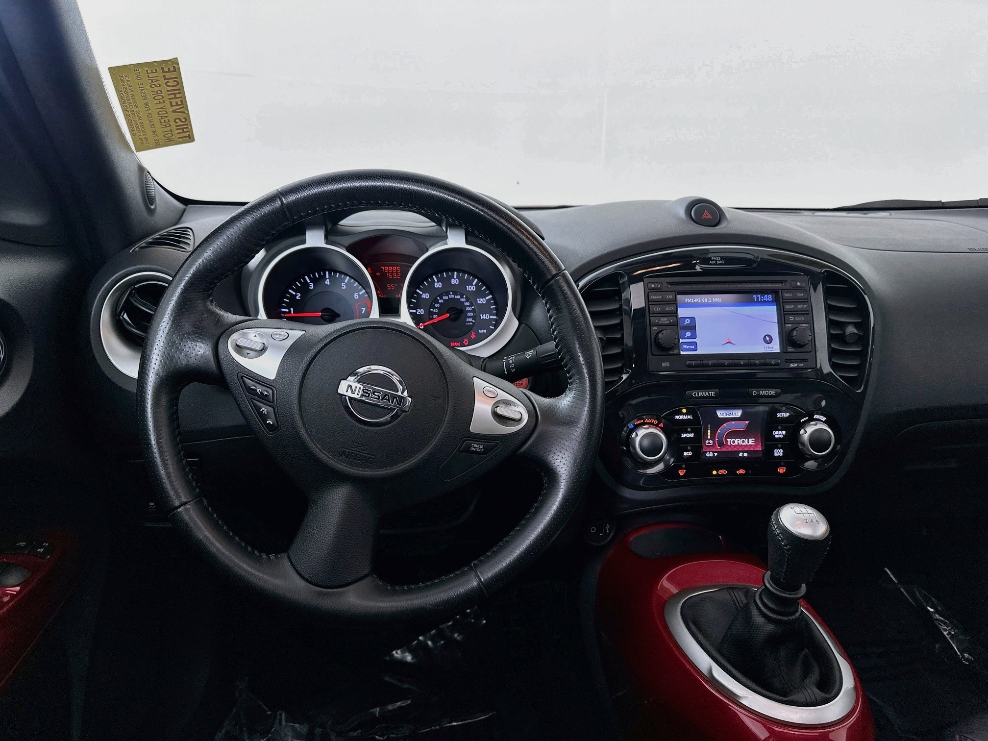 Used 2011 Nissan Juke SL FWD image 22