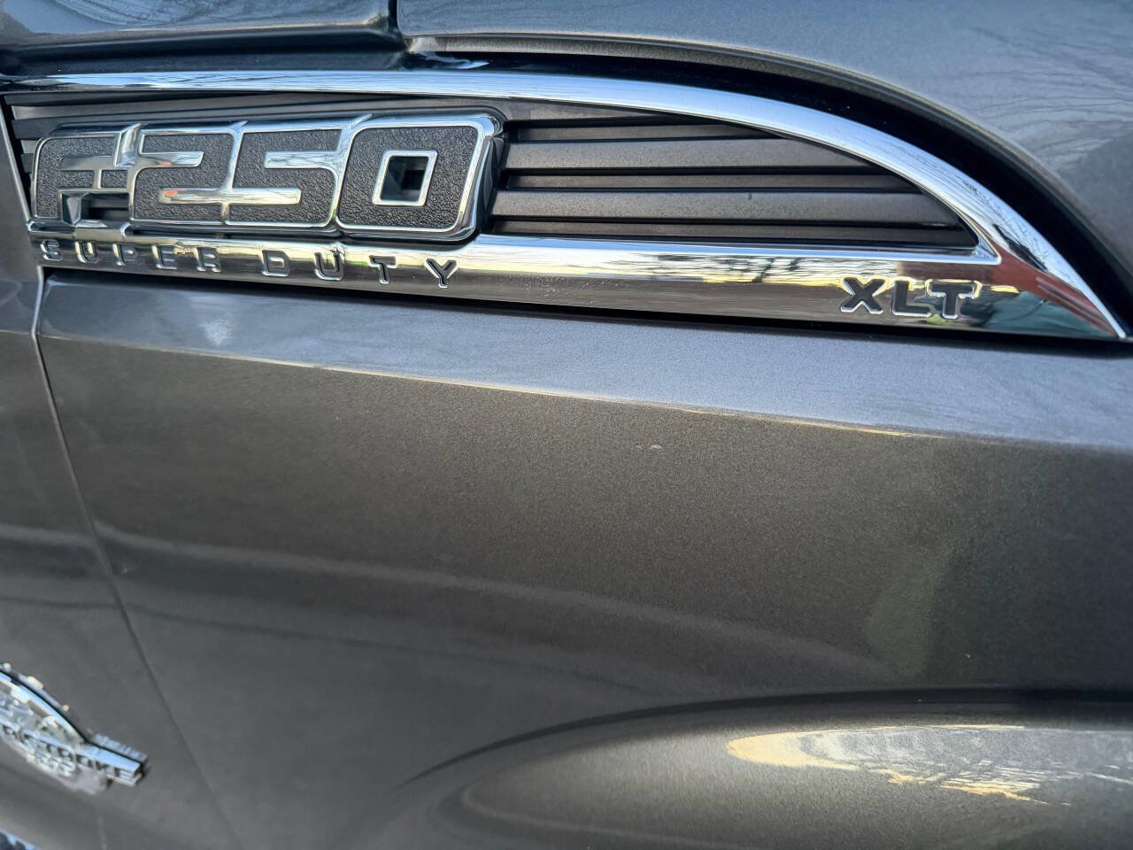 Used 2015 Ford F250 XLT w/ XLT Premium Package image 29