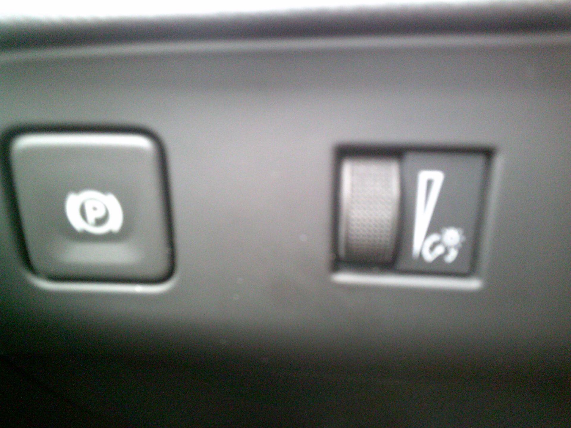 Used 2023 Buick Enclave Essence image 13