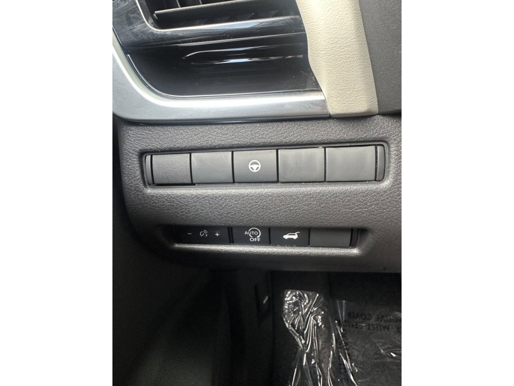Used 2023 Nissan Rogue SL FWD image 33