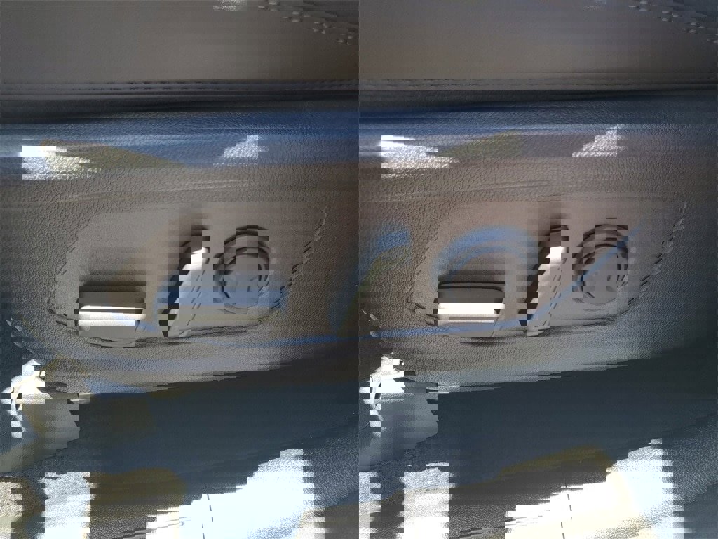 New 2026 Kia Sorento SX image 7