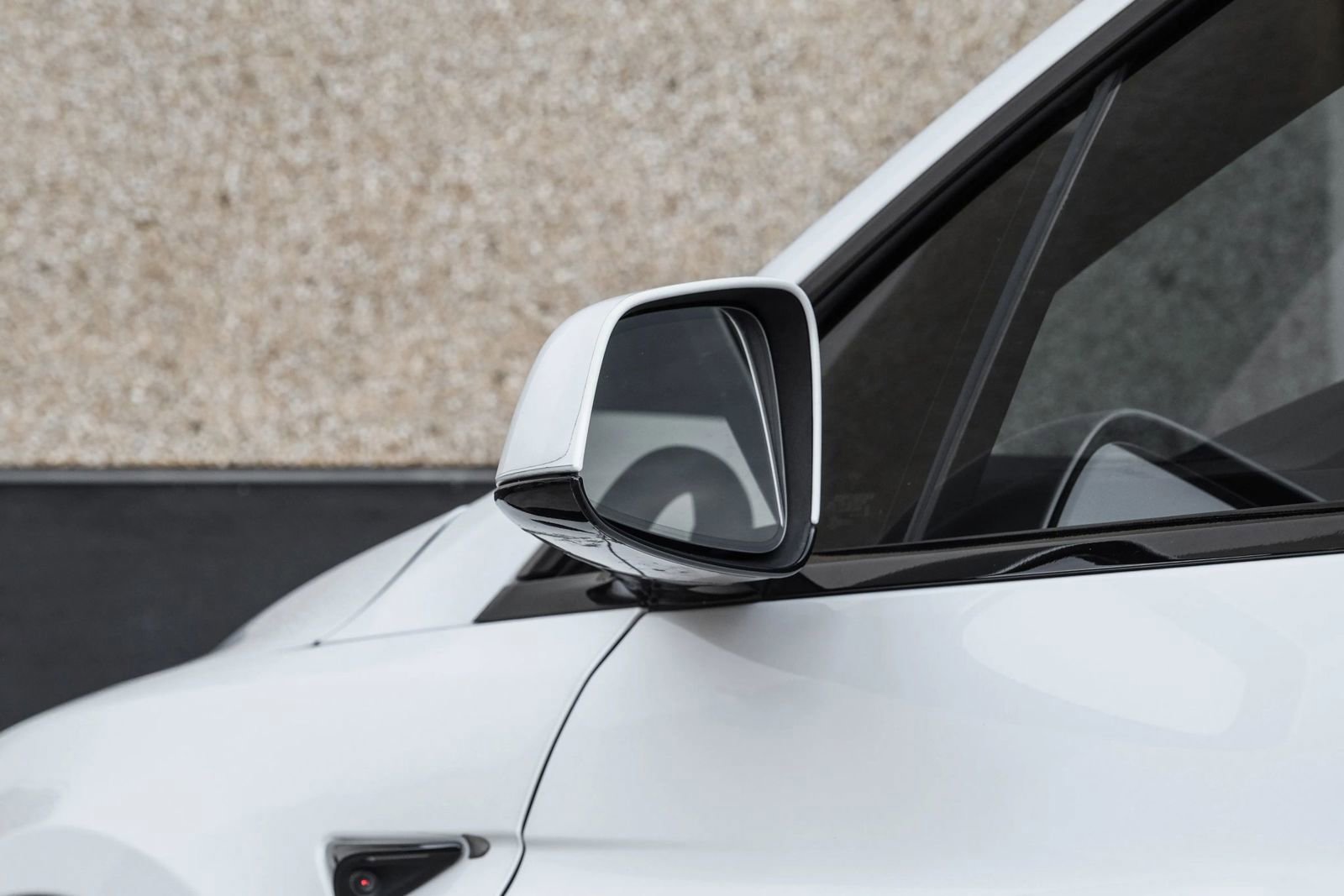 Used 2023 Tesla Model X Plaid image 55