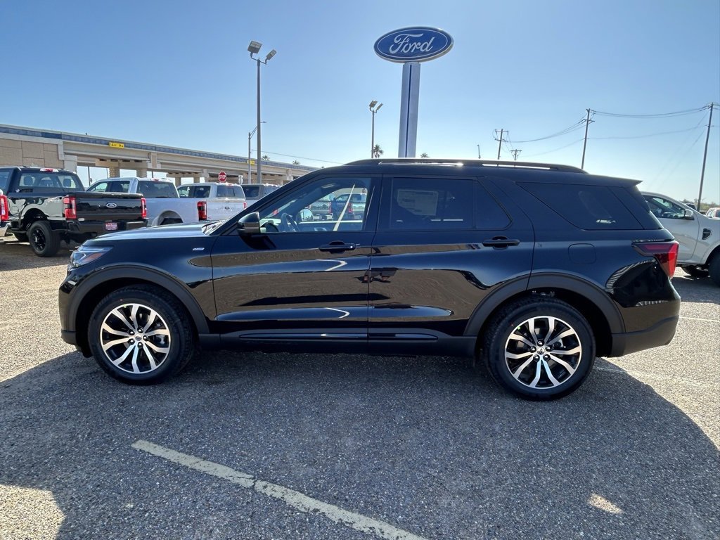 New 2026 Ford Explorer ST-Line image 4