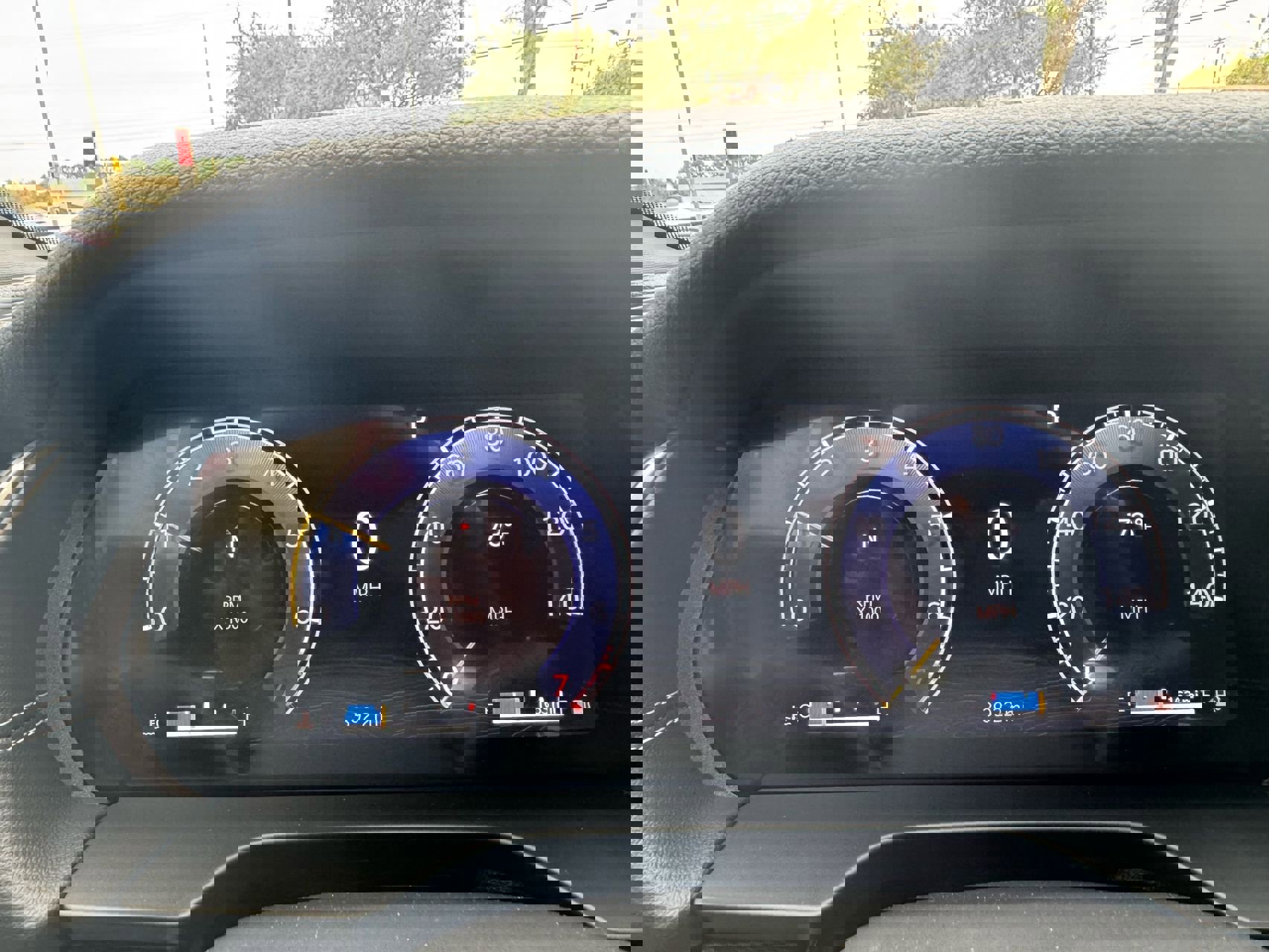 Used 2025 Jeep Grand Cherokee L Laredo w/ Luxury Tech Group I image 17