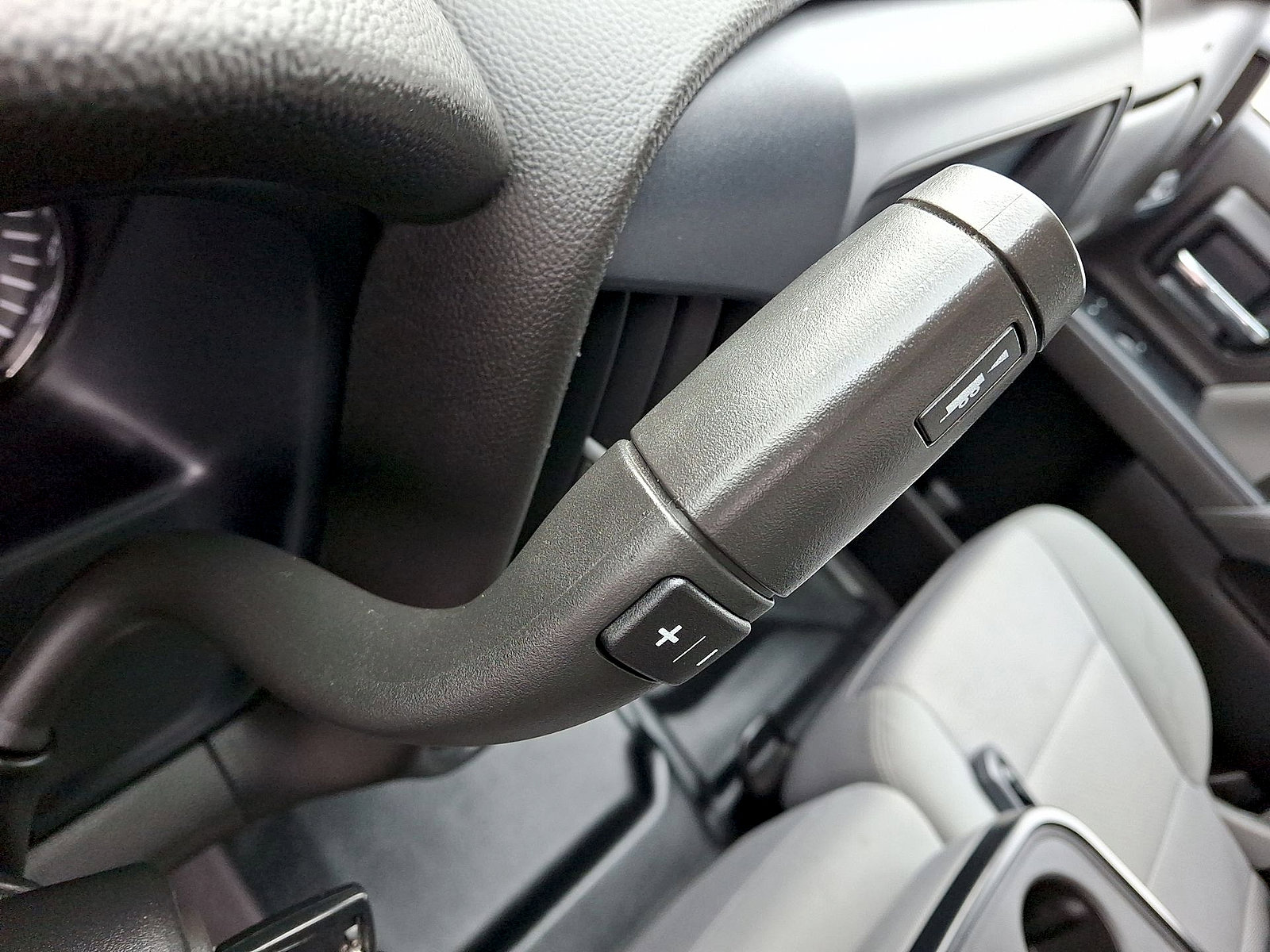 Used 2016 Chevrolet Silverado 1500 Custom RWD image 12