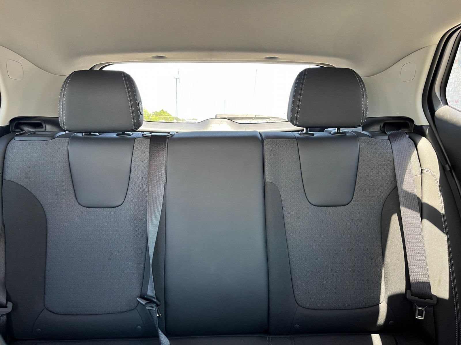 Used 2025 Buick Encore GX Preferred FWD image 38