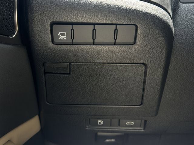 Used 2019 Lexus ES 300h w/ Accessory Package 2 FWD image 23