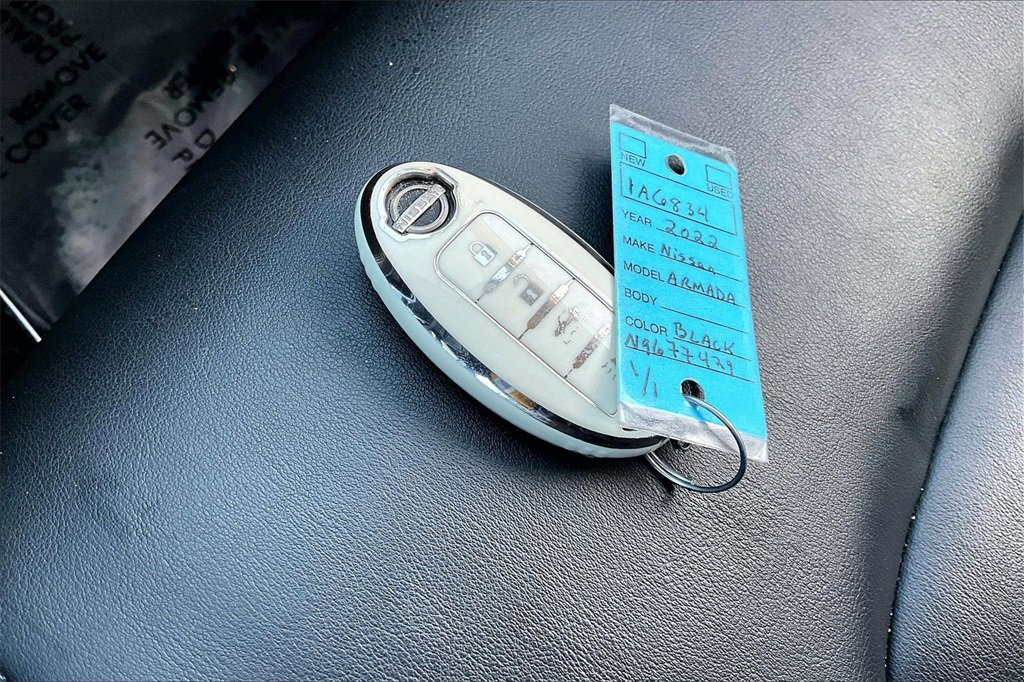 Used 2022 Nissan Armada SV image 11