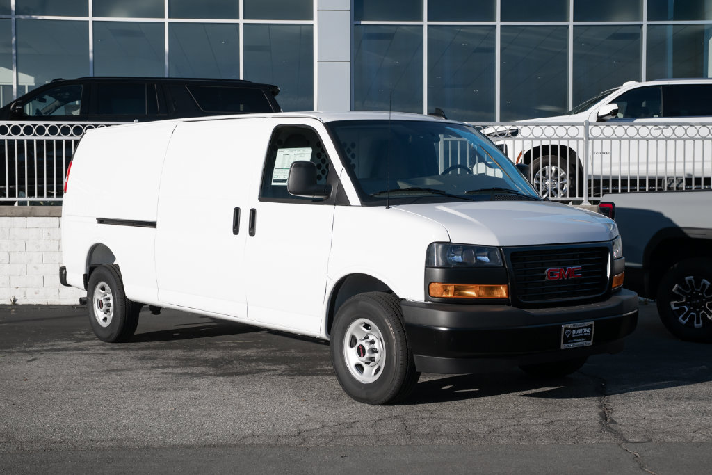 New 2025 GMC Savana 2500 Extended w/ Driver Convenience Package RWD image 1