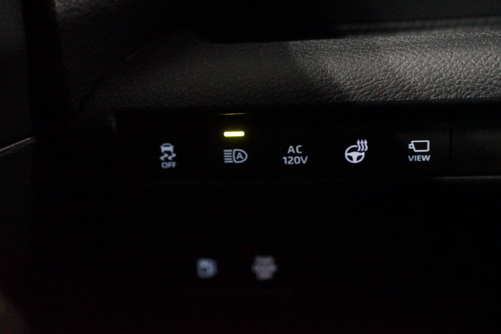 New 2026 Toyota Sienna Platinum AWD/4WD image 25