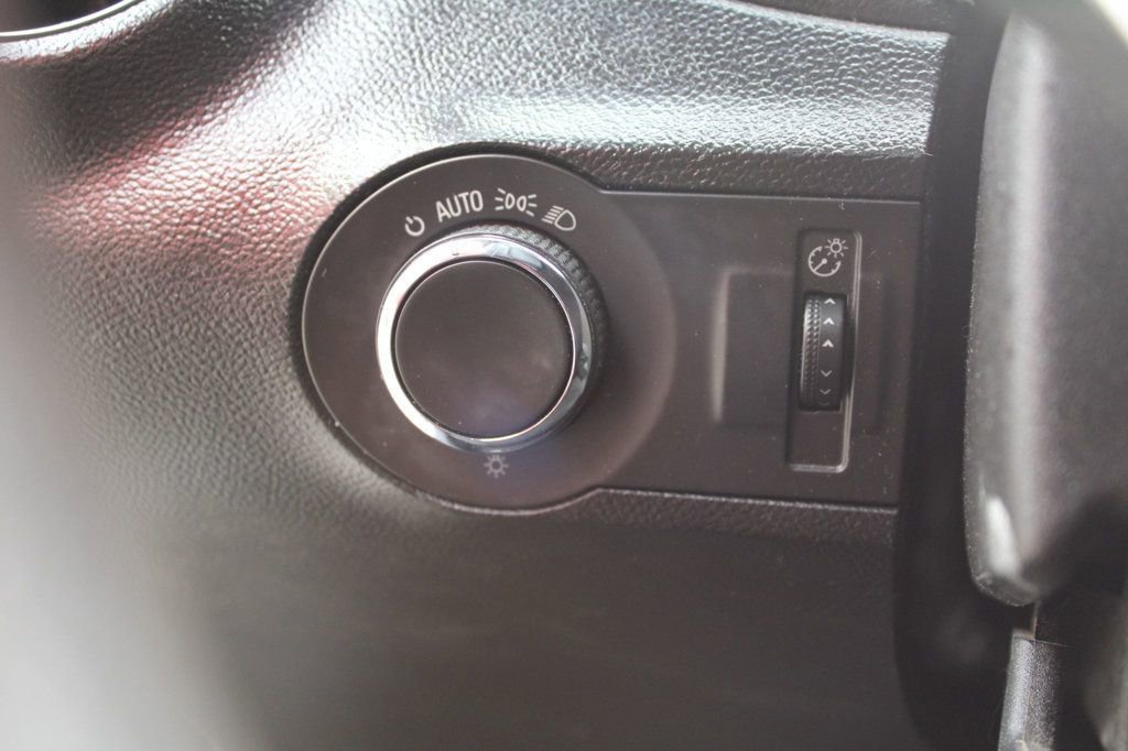 Used 2015 Chevrolet Camaro LS RWD image 21