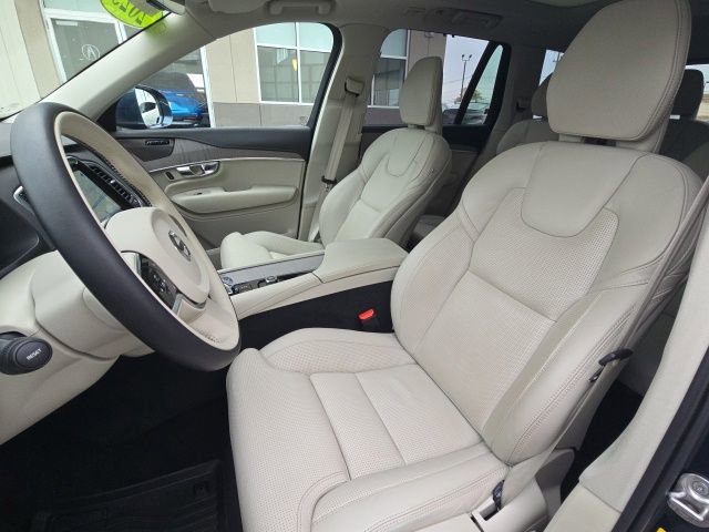Used 2025 Volvo XC90 B6 Ultra w/ Protection Package Premier AWD/4WD image 9