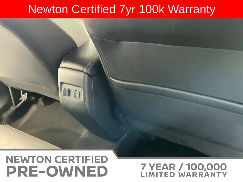 Used 2022 Nissan Kicks SR w/ Premium Package FWD image 18