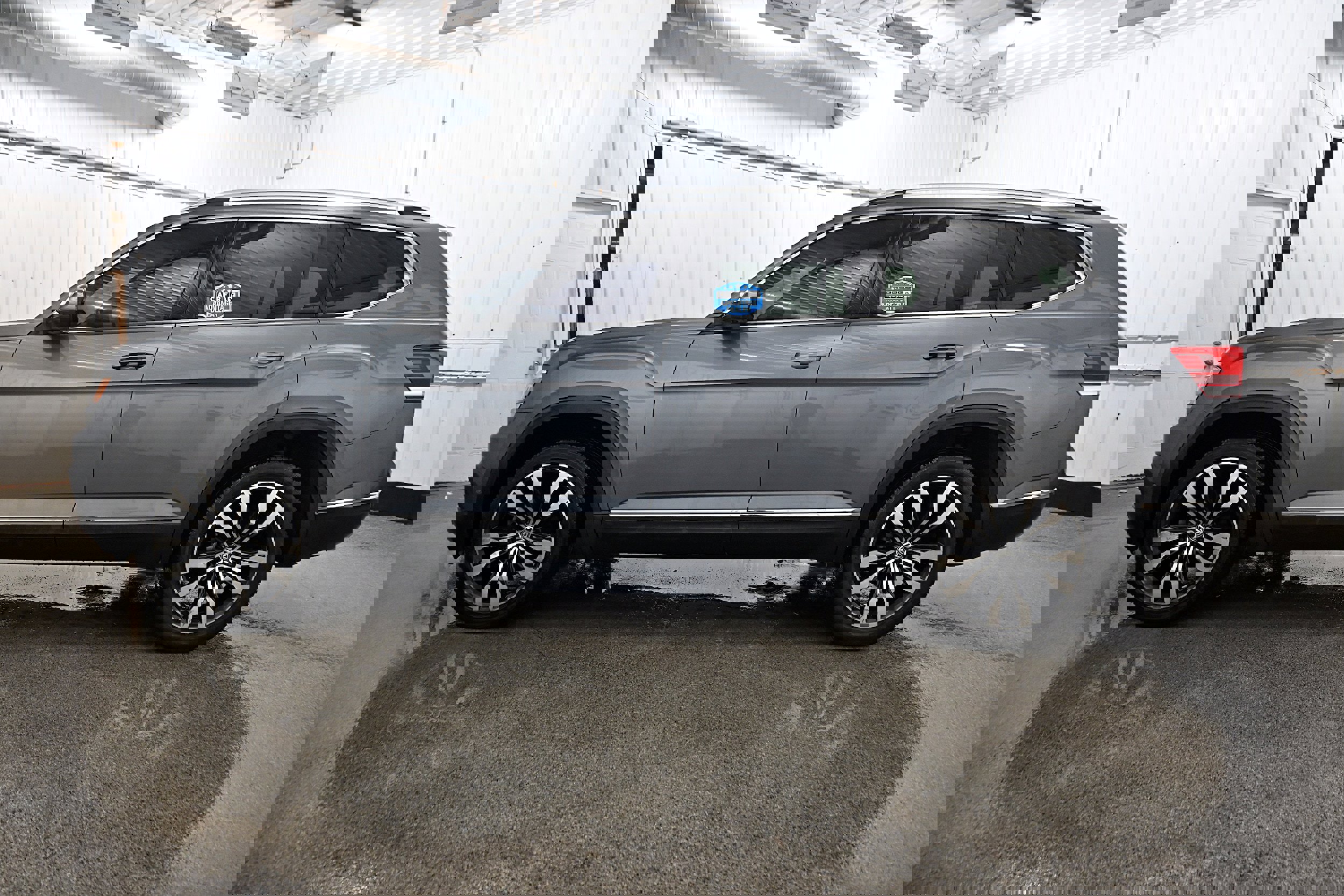 Used 2019 Volkswagen Atlas SEL Premium image 22