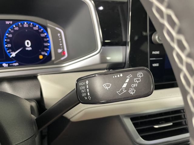 New 2026 Volkswagen Taos SEL AWD/4WD image 10