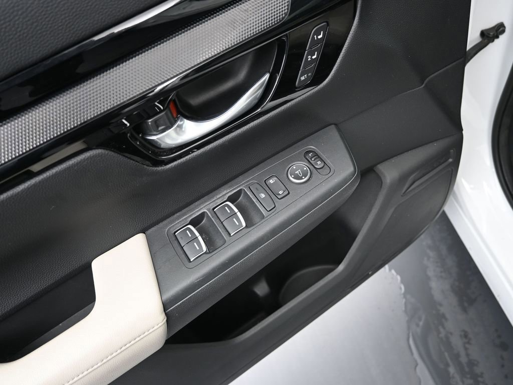 Used 2023 Honda CR-V EX-L image 18