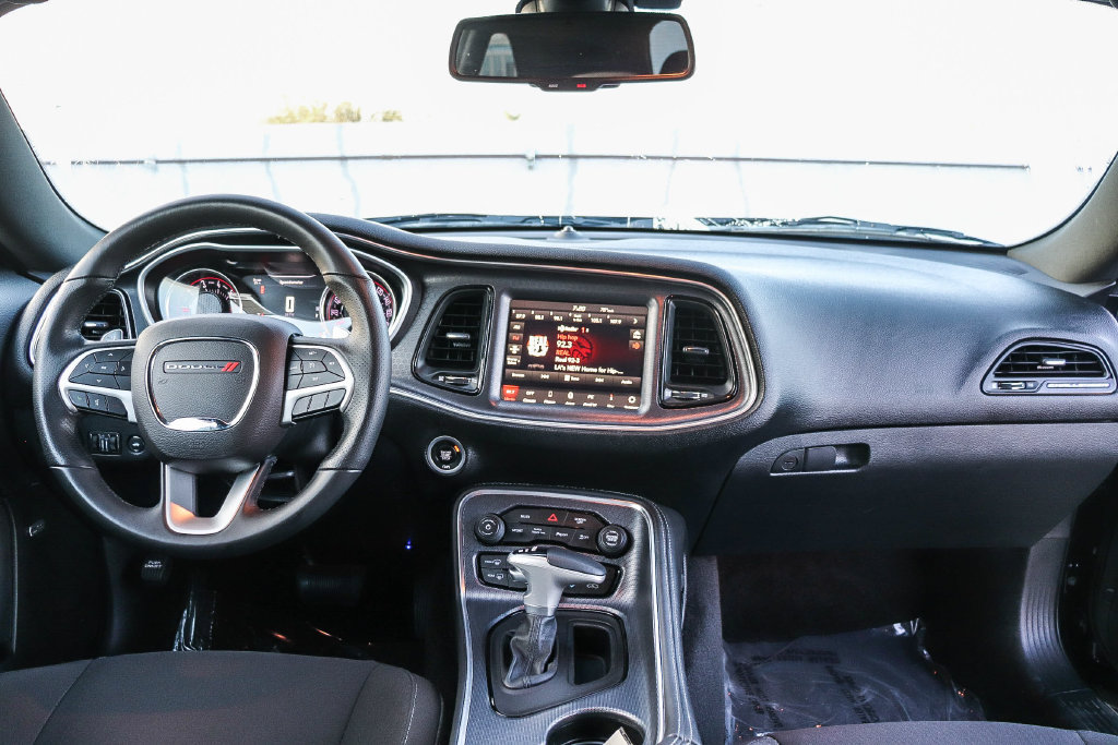 Used 2018 Dodge Challenger R/T Scat Pack RWD image 13