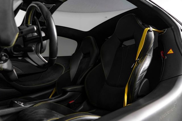Used 2017 McLaren 570S RWD image 15