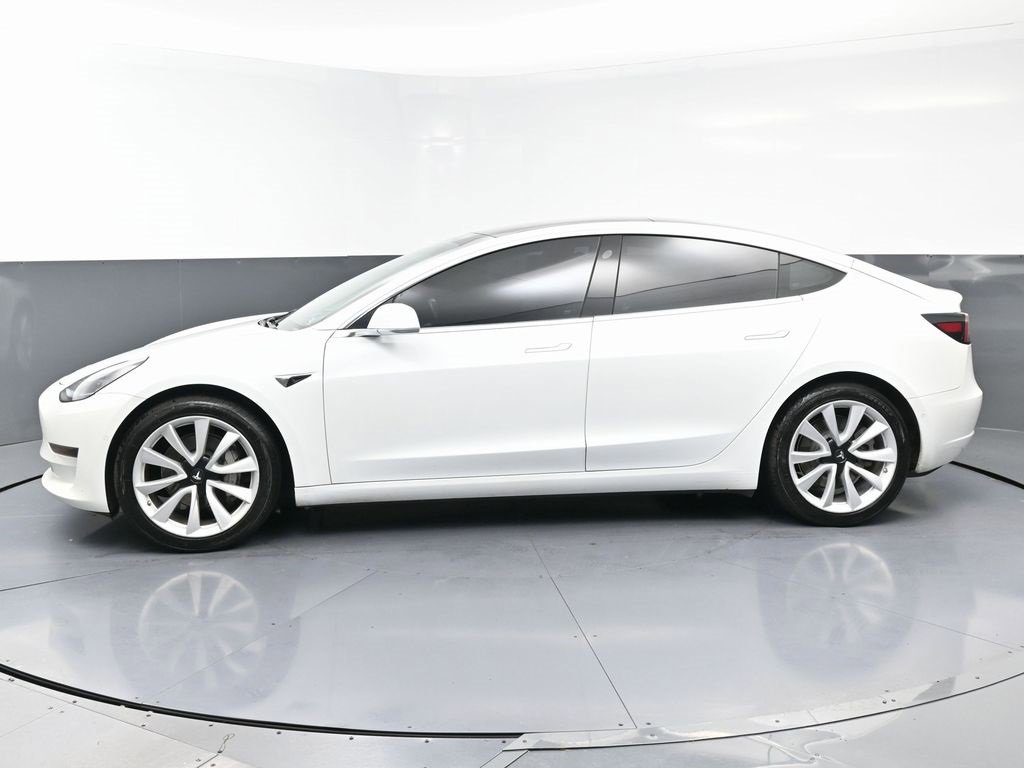 Used 2019 Tesla Model 3 Standard Range Plus image 5