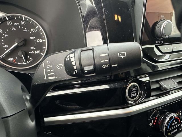 Used 2022 Nissan Pathfinder SV w/ SV Black Package image 15