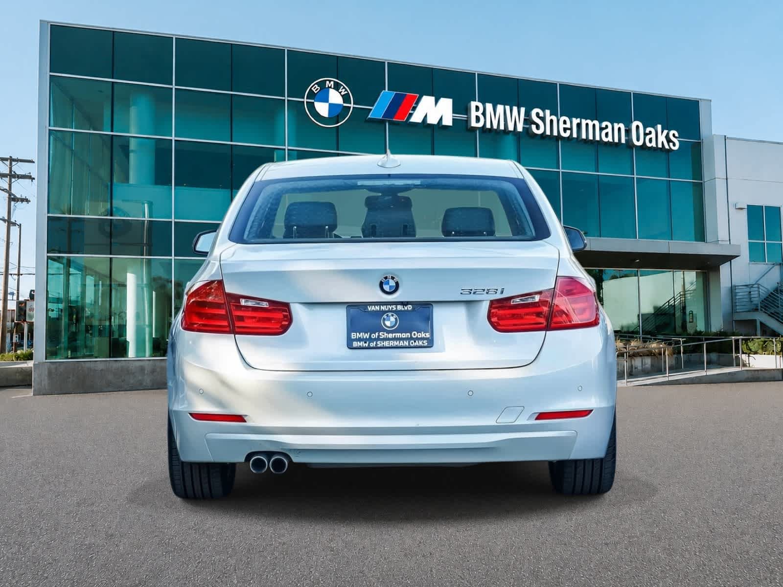 Used 2015 BMW 328i Sedan RWD image 5